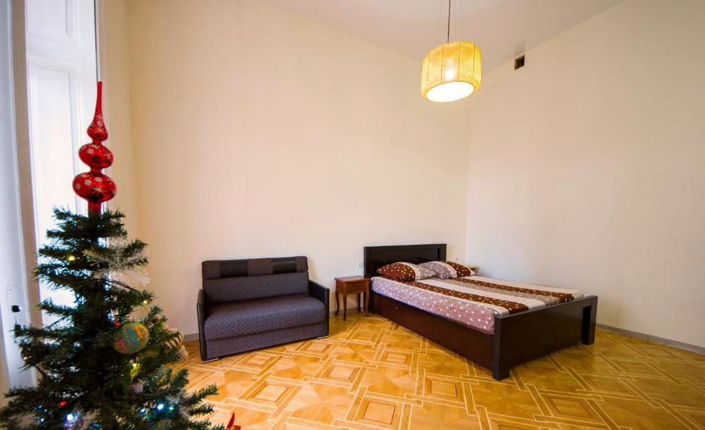 Гостевой дом Guest House Naka Тбилиси-29