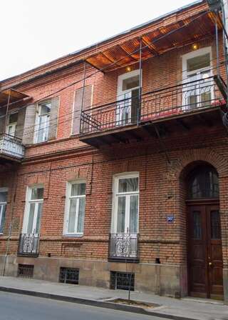 Гостевой дом Guest House Naka Тбилиси Апартаменты с балконом-13