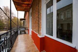 Гостевой дом Guest House Naka Тбилиси Апартаменты с балконом-20